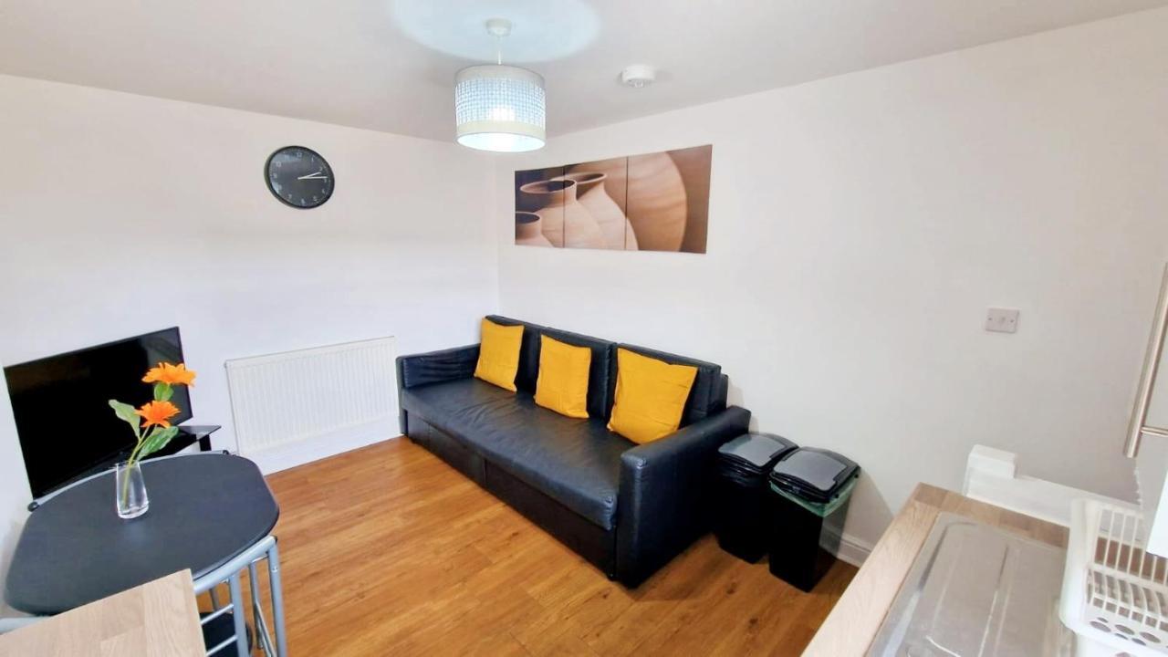 Jpl Apartment Cardiff Buitenkant foto